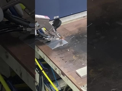 4mm アルミを溶接するためのハンドヘルドシングルウォーブルレーザー溶接機